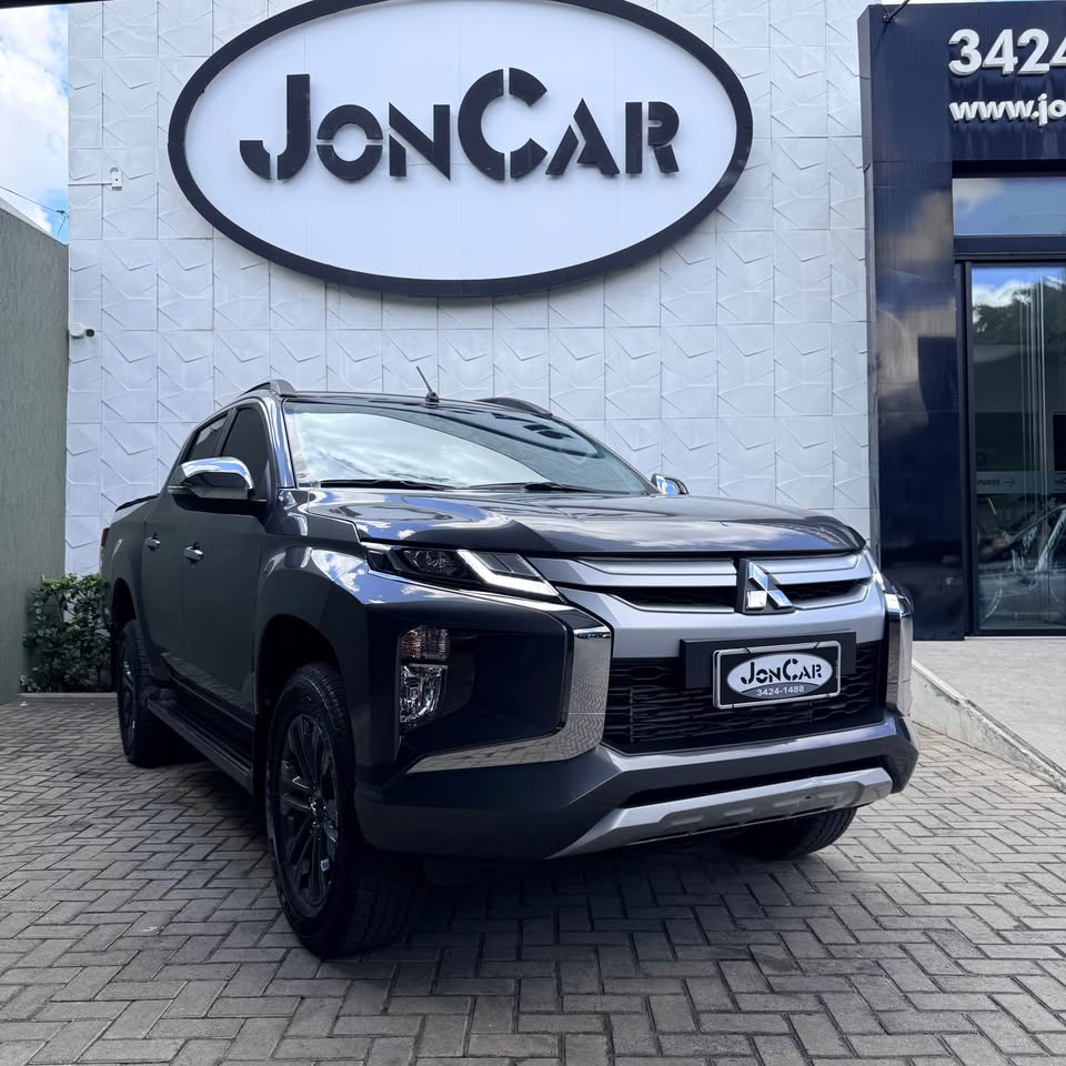 MITSUBISHI TRITON SPORT HPE 2.4 AUT 4X4